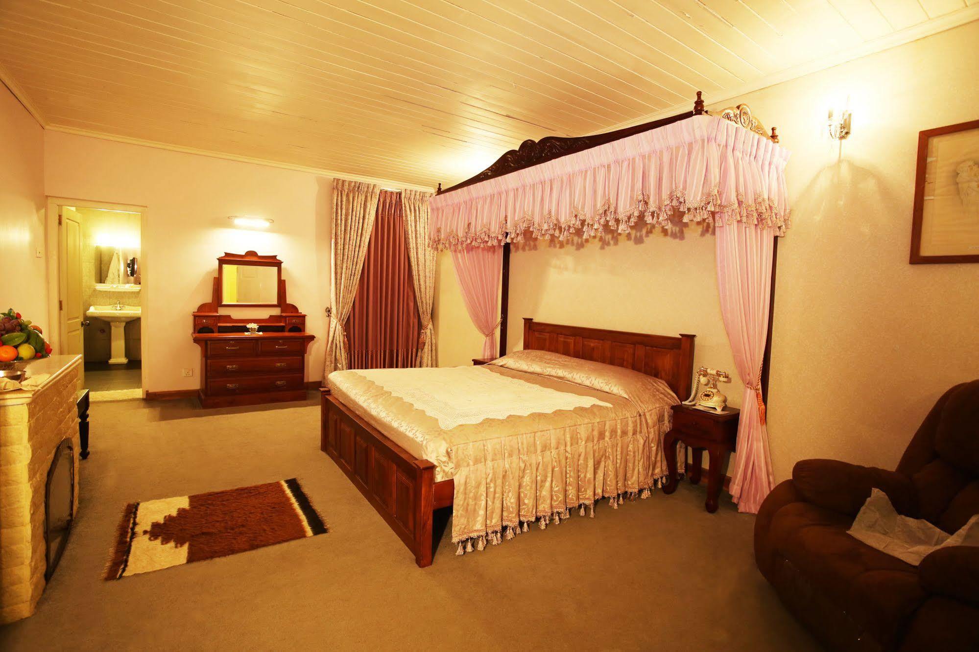 Villa The Firs Nuwara Eliya Exterior foto